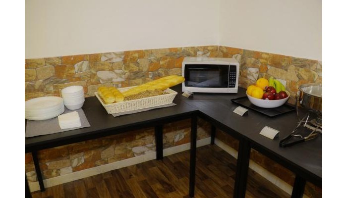 Almond Hotel Apartments poza 4