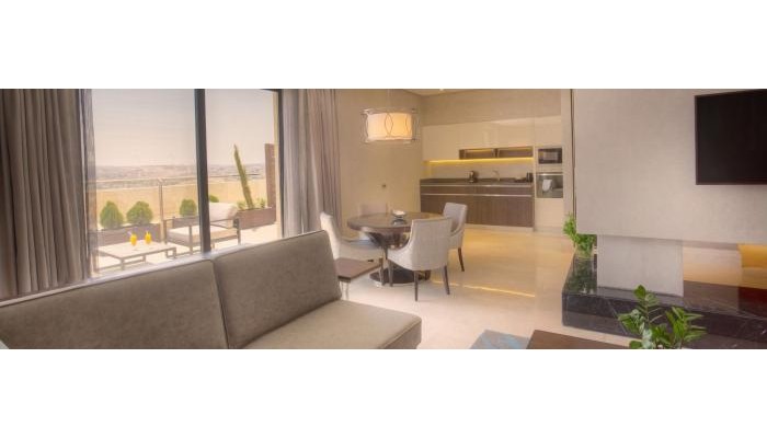 Hotel The House Boutique Suites poza 3